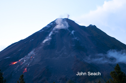 arenal eruption