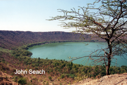 lonar meteorite crater india