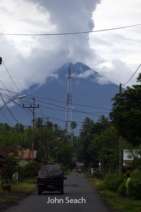 soputan eruption 2015