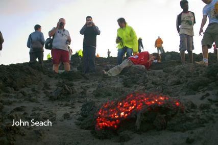 yasur volcano danger